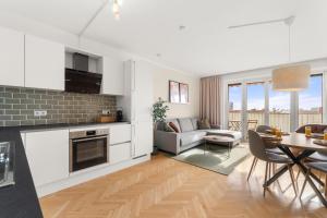 Zentrales park-side Apartment - 2BR - free parking - 2 Balkone