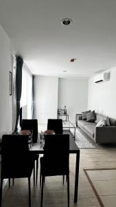 Centrio 2 bed rooms 52