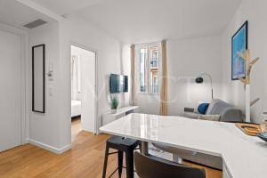 REF 2023- Cannes Croisette - Apartment to rent
