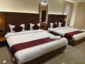 Goverdhan Greens Resort Dwarka l Hotels In Dwarka
