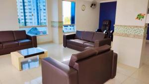 Flat no Golden Dolphin Express