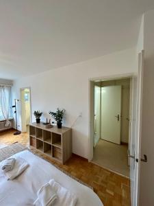 Cozy Studio in Witikon District