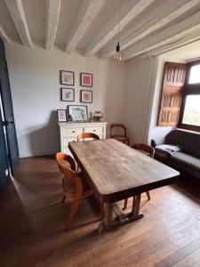 Jolie tour du 13ème siècle