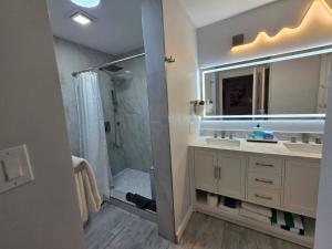 Modern Memories - Peaceful Lakeside View