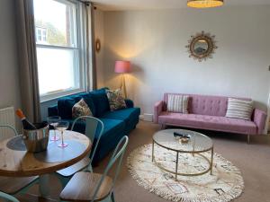 No 3, apartment in the heart of Bridport, Dorset