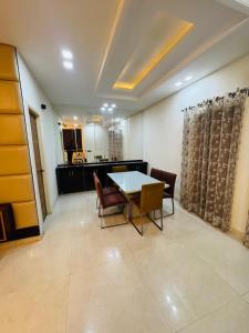 3BHK luxury apartment on airport road