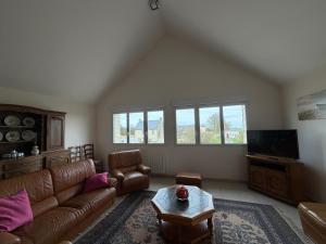 Ecume maison spacieuse lumineuse 1km de la plage vue mer des plages du débarquement, 2 sdb, 2 WC, parking privatif, terrasse près de Bayeux