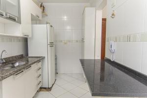 Apto com Vista para o Mar a 80m da Praia de Ocian