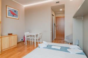 Suite 503 by Toh Solution