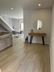 Detached house in Ponta Delgada with garden