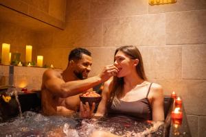 Mana Suite - Appartement de luxe avec Jacuzzi XXL