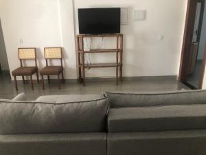 Doble suíte 250 m da Ferradura 3 min de carro do centro