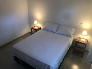 Doble suíte 250 m da Ferradura 3 min de carro do centro