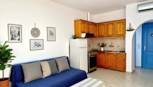 Blue Marsis Apt Paros Escape