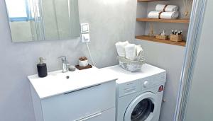 Blue Marsis Apt Paros Escape