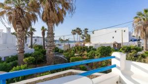 Authentic Traditional Home near Ornos Beach