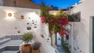 Ira Sea View Couple Studio with Rooftop Jacuzzi