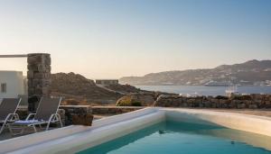 Chic Apartment in Kanalia w Panoramic Ocean Views