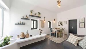 Dionysos Wine Authentic Stay 2 Bd Santorini Home