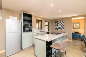 Tulia Villas, 3 and 4 bedroom Villas, Champagne Ridge