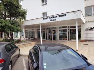 Large studio rental with pool