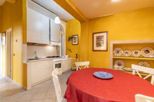 San Provolo Apartment