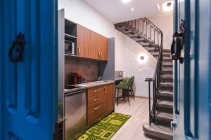 GB Suites - Triplex Apartment