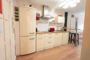 Bright loft city centre by United Renters