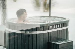 Privatus romantiškas namelis dviems prie vandens Šilalės rajone