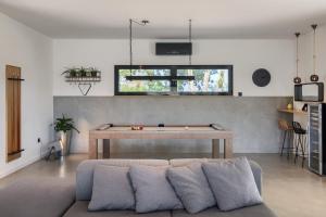 Villa Ox in Central Istria for 14 persons with 56 m2 heated pool, kids playground & large garden