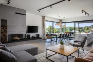 Villa Ox in Central Istria for 14 persons with 56 m2 heated pool, kids playground & large garden