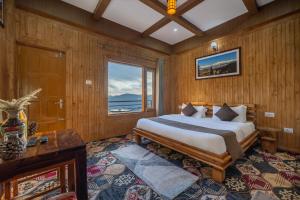 Gadegal Homestay Narkanda - Rooms & Pahadi Café