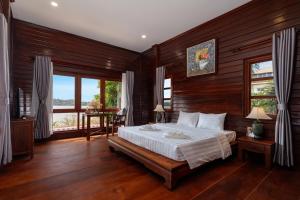 Mekong Riverside Villa