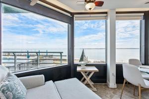 Palm Beach Club #111