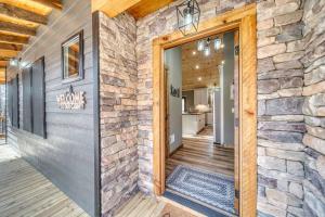 Rustic Retreat - Paradise Found