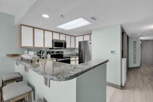 Family Friendly Oceanfront 3BR 15th Floor Bliss