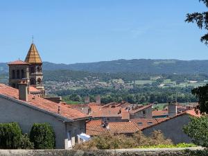 Le Sebastopol- Studio cosy en centre ville de Brioude