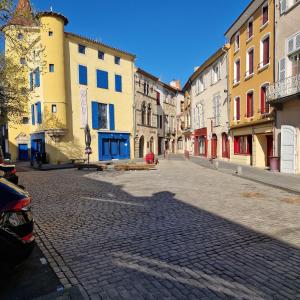Le Sebastopol- Studio cosy en centre ville de Brioude