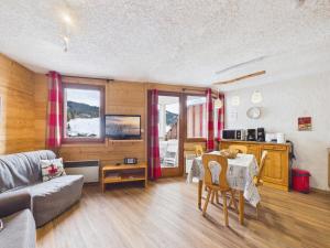 Les Gets - T2 avec balcon proche centre et télécabine, animaux acceptés, parking, 5 pers - FR-1-623-190