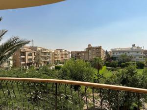Garden View Haven , Spacious 3BR , Prime New Cairo
