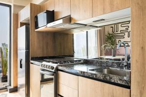 Loft de diseno con aire acondicionado y cama king size