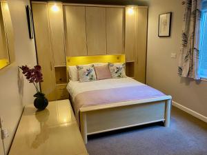 Kirkwall town centre apartment 1