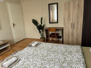 Center rooms