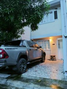 Modern 2 Storey 2BR Home with 2 Parking Space