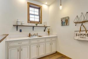 Ride-InandRide-Out Grand Lake Hub Near Lakes and RMNP