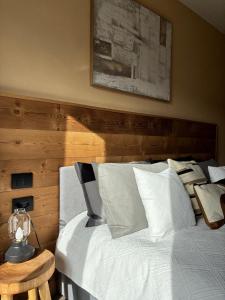 Balcone panoramico, comfort moderno, quiete alpina