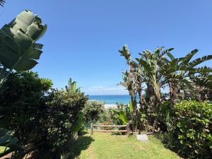 102 Bermudas Stunning sea views modern beach front