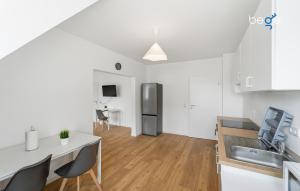 BEGE APARTMENTS UrbanStay