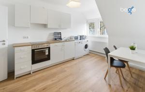 BEGE APARTMENTS UrbanStay