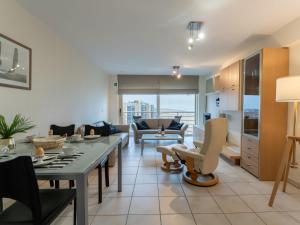 Apartment Zon & Zee with seaview by Interhome